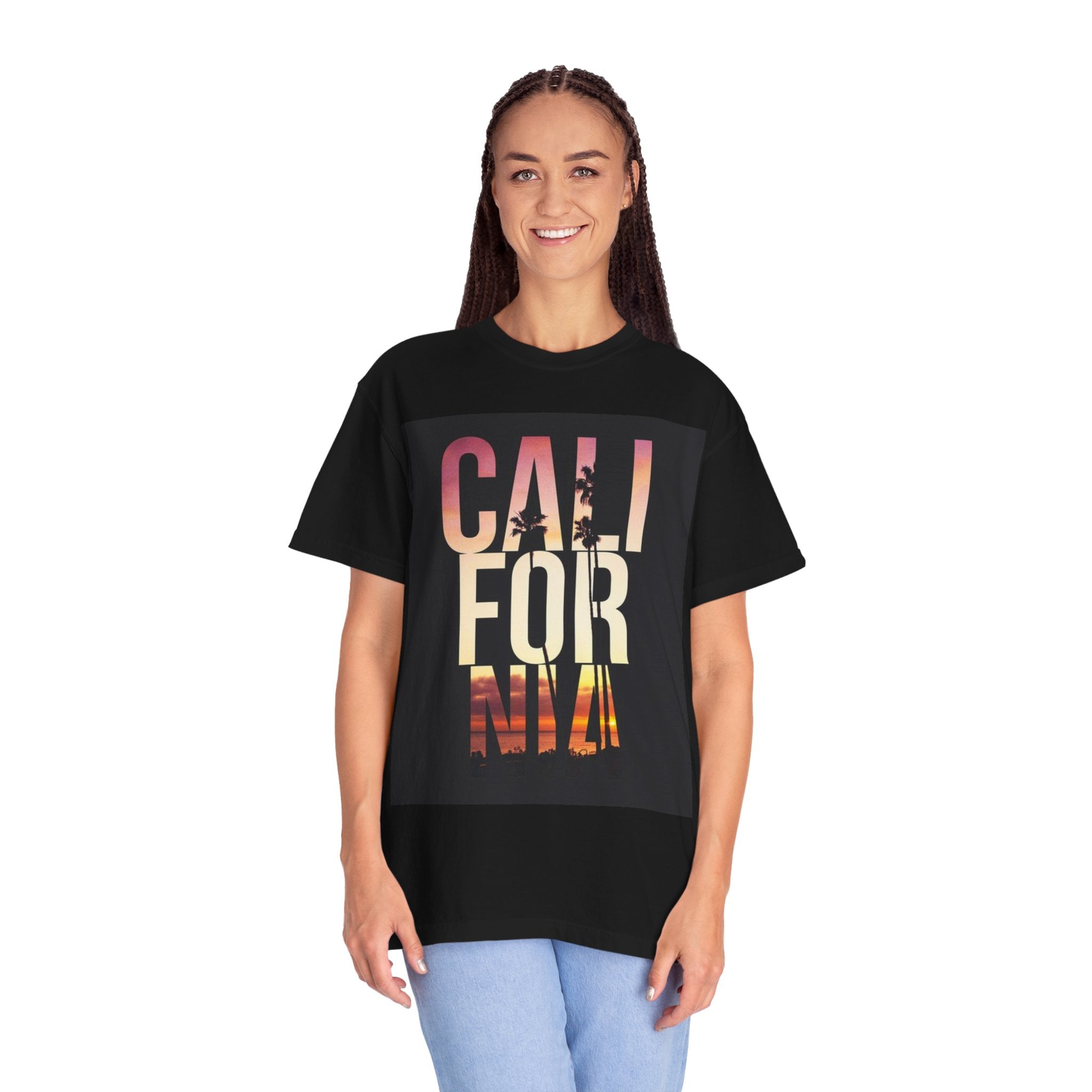 California Sunset T-Shirt — 'CALIFORNIA' Beach Graphic Tee