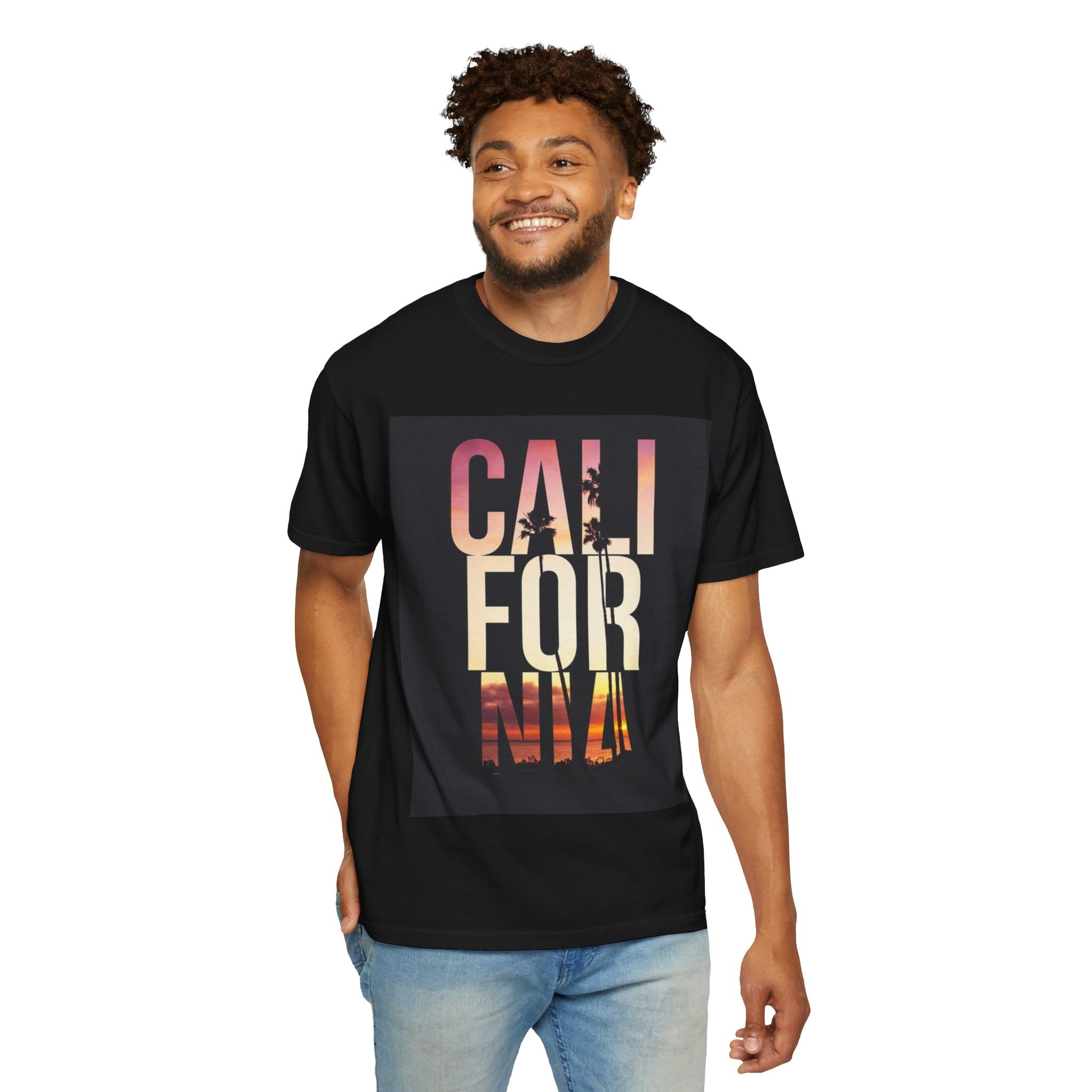 California Sunset T-Shirt — 'CALIFORNIA' Beach Graphic Tee